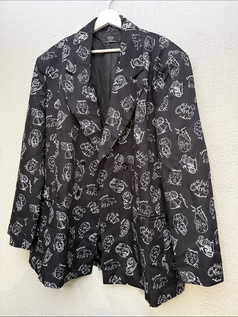 Dressed in LALA Black Zodiac Astrology Graphic Oversized Blazer Jacket size 3X - Picture 4 of 10
